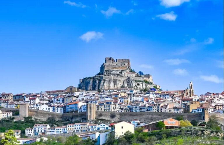 Morella: Historia, turismo y encanto de un pueblo medieval en Castellón Morella